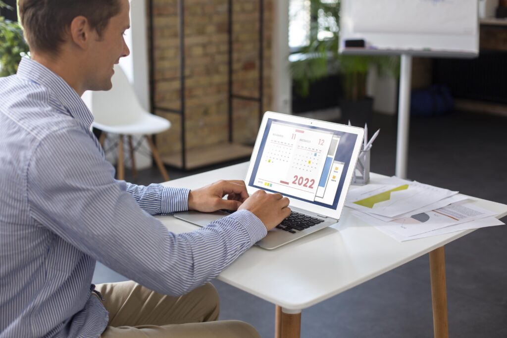 The Ultimate Guide to the Best Productivity Tools for Project Tracking in 2025 The Ultimate Guide to the Best Productivity Tools for Project Tracking in 2025